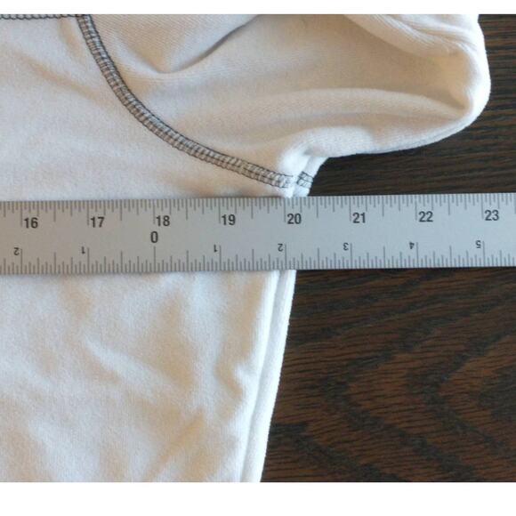 Cabela's Polartec Classic Fleece 1/4 Zip Pullover. Women's Large. White. - Picture 12 of 13